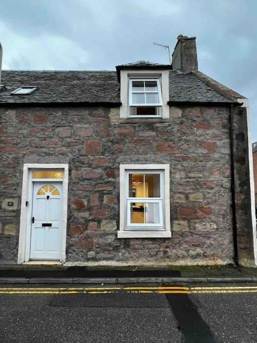 Central 2 Bedroom Luxury Home Close To River Ness Inverness Exteriér fotografie
